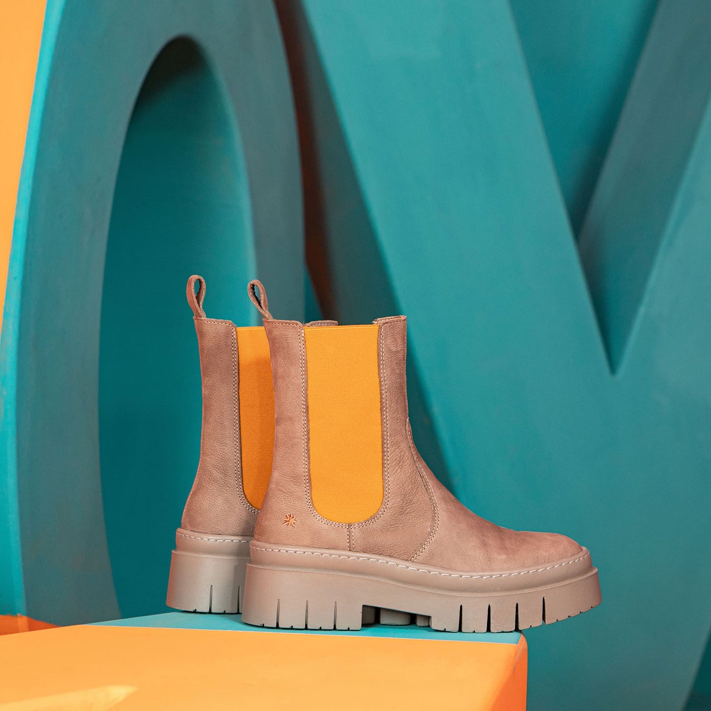 gid://shopify/Product/15694344225100_7