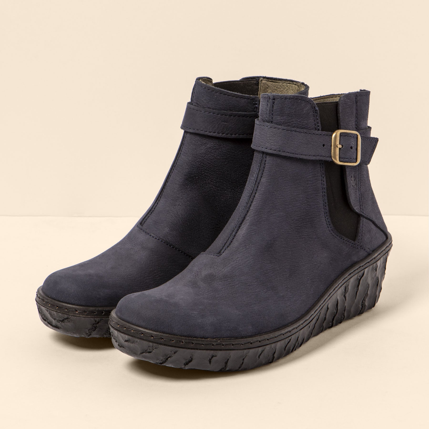 gid://shopify/Product/15699900072268_5