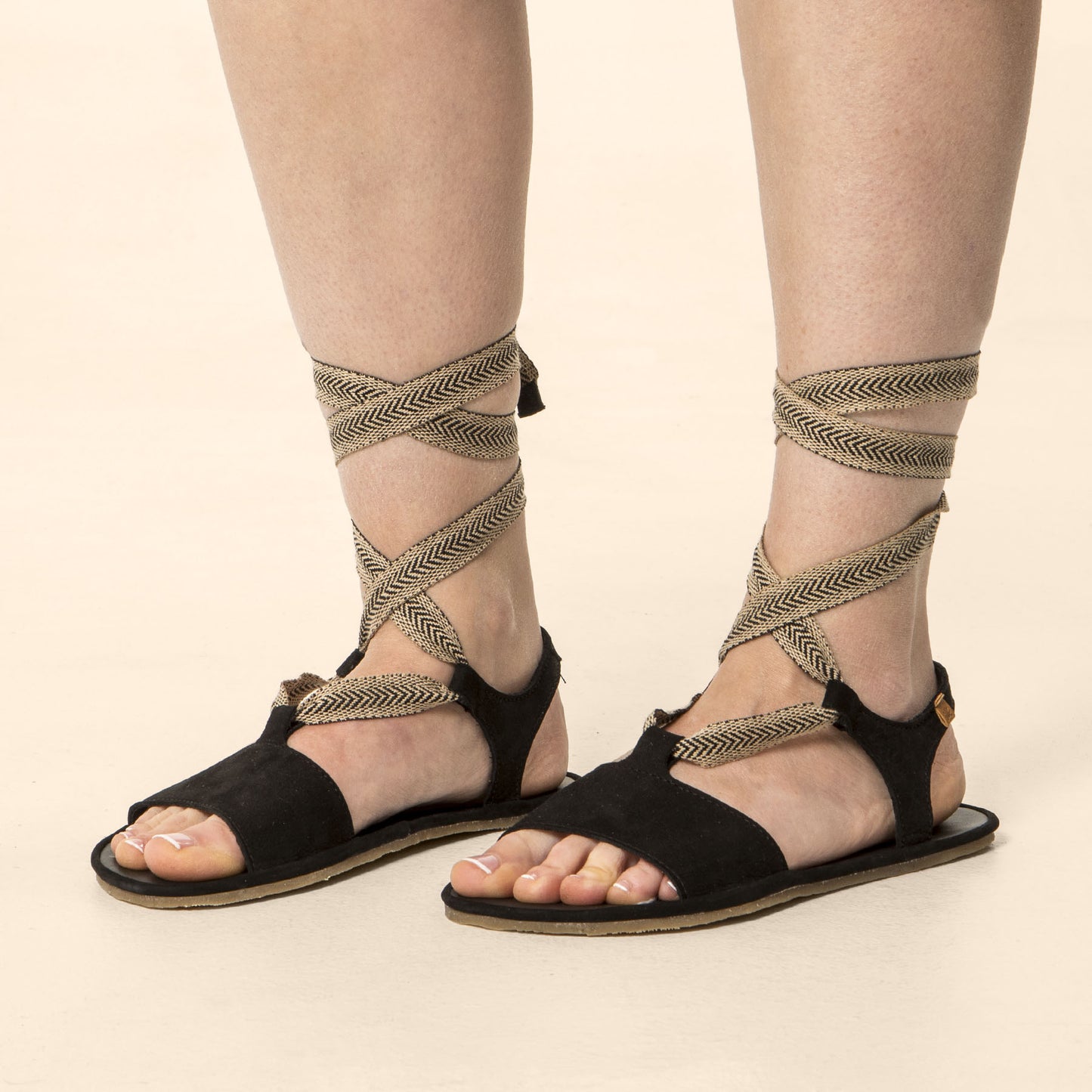 gid://shopify/Product/15700452376908_2