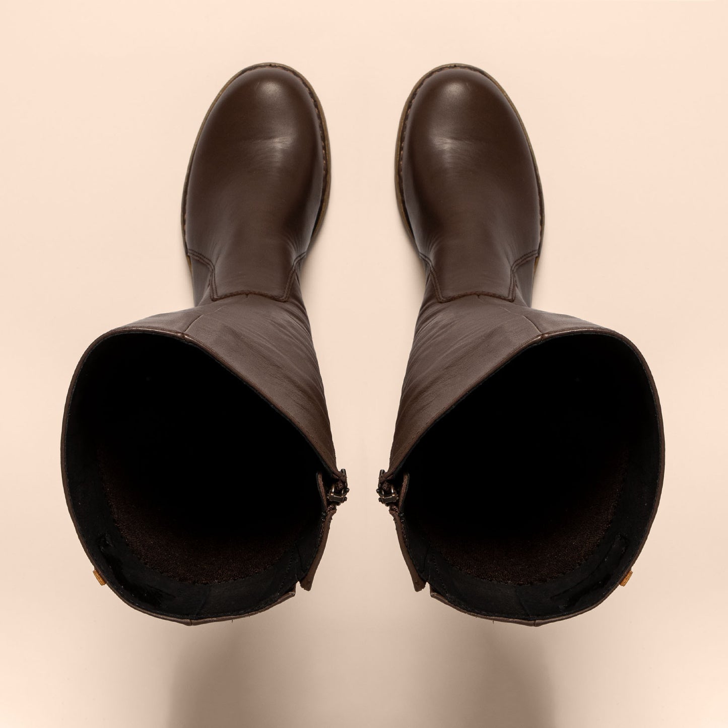 gid://shopify/Product/15700855292236_4