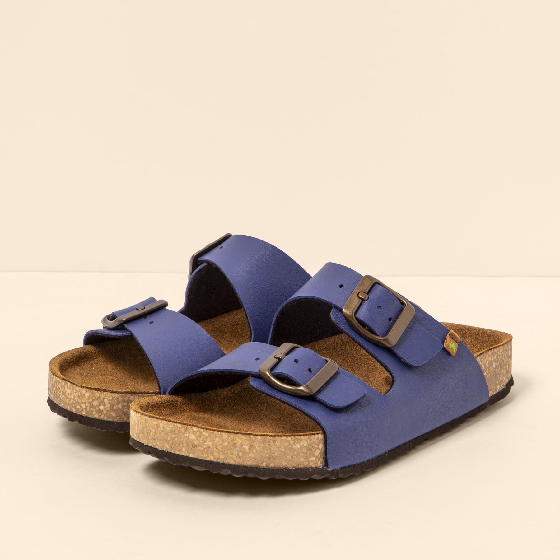 gid://shopify/Product/15700315308364_5