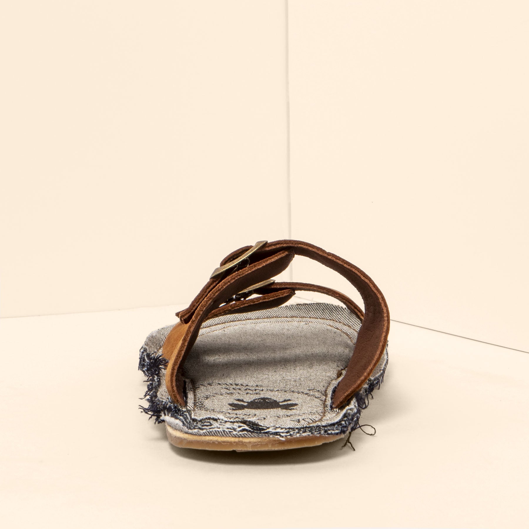 gid://shopify/Product/15700701675852_5