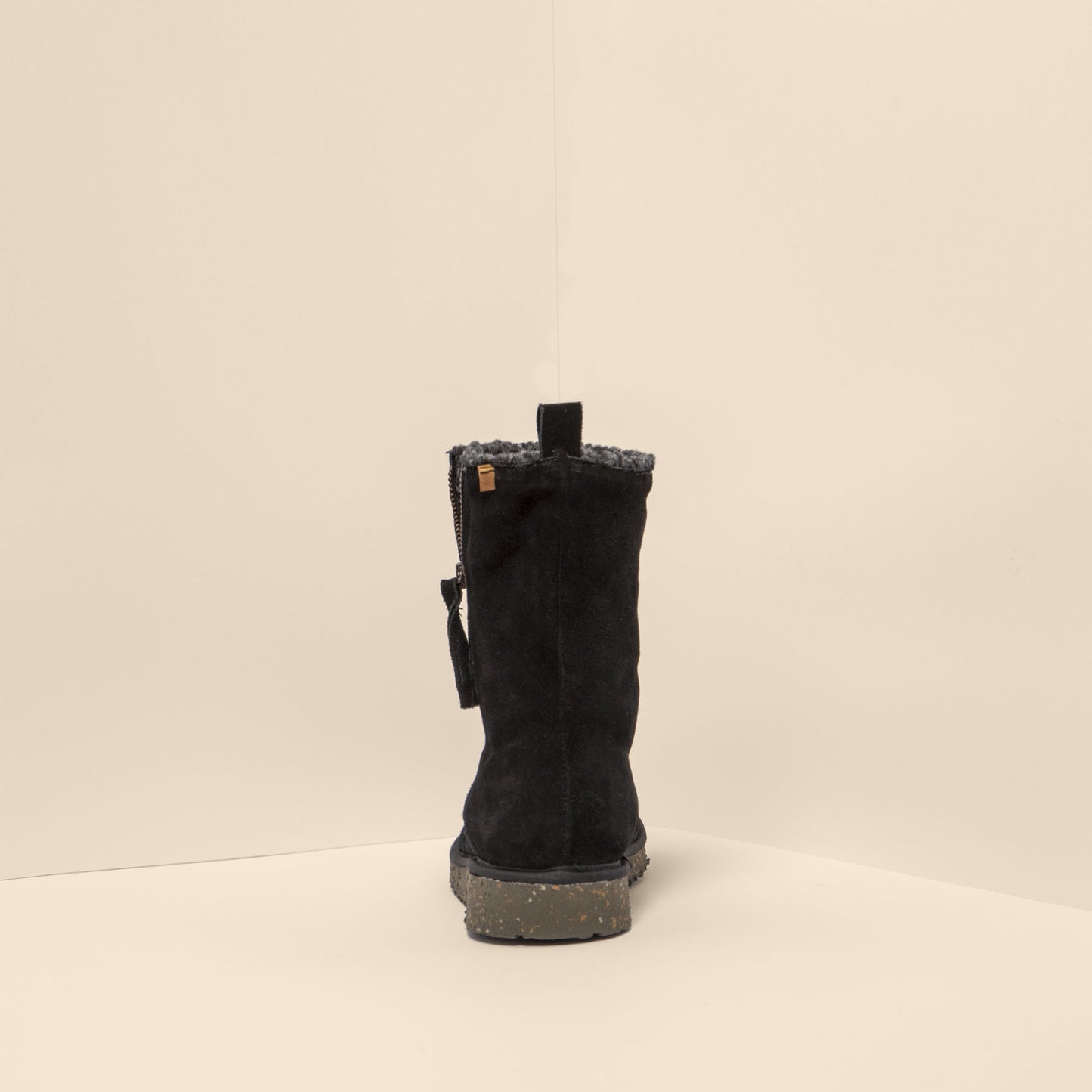 gid://shopify/Product/15700027769164_5