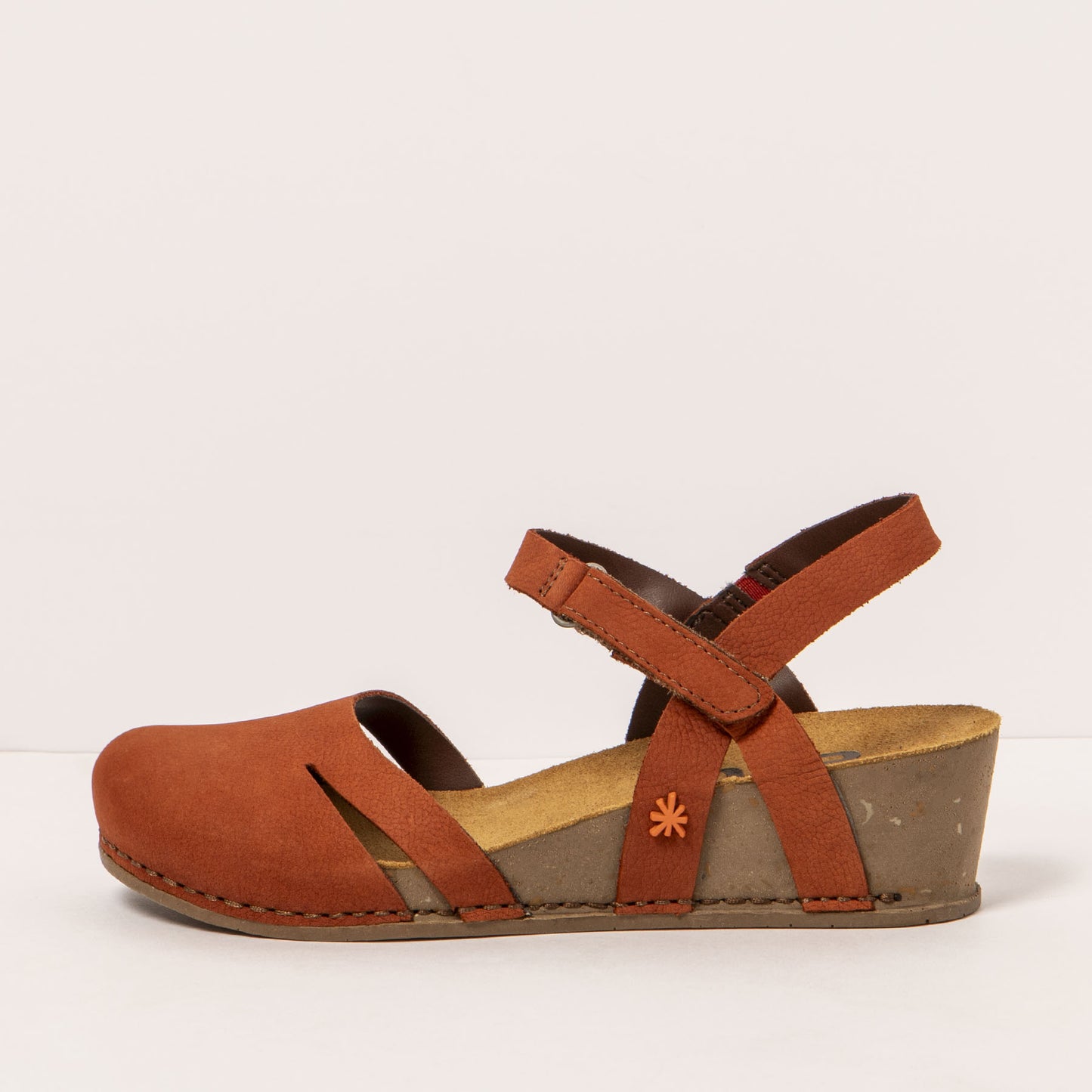 gid://shopify/Product/15693490061644_1