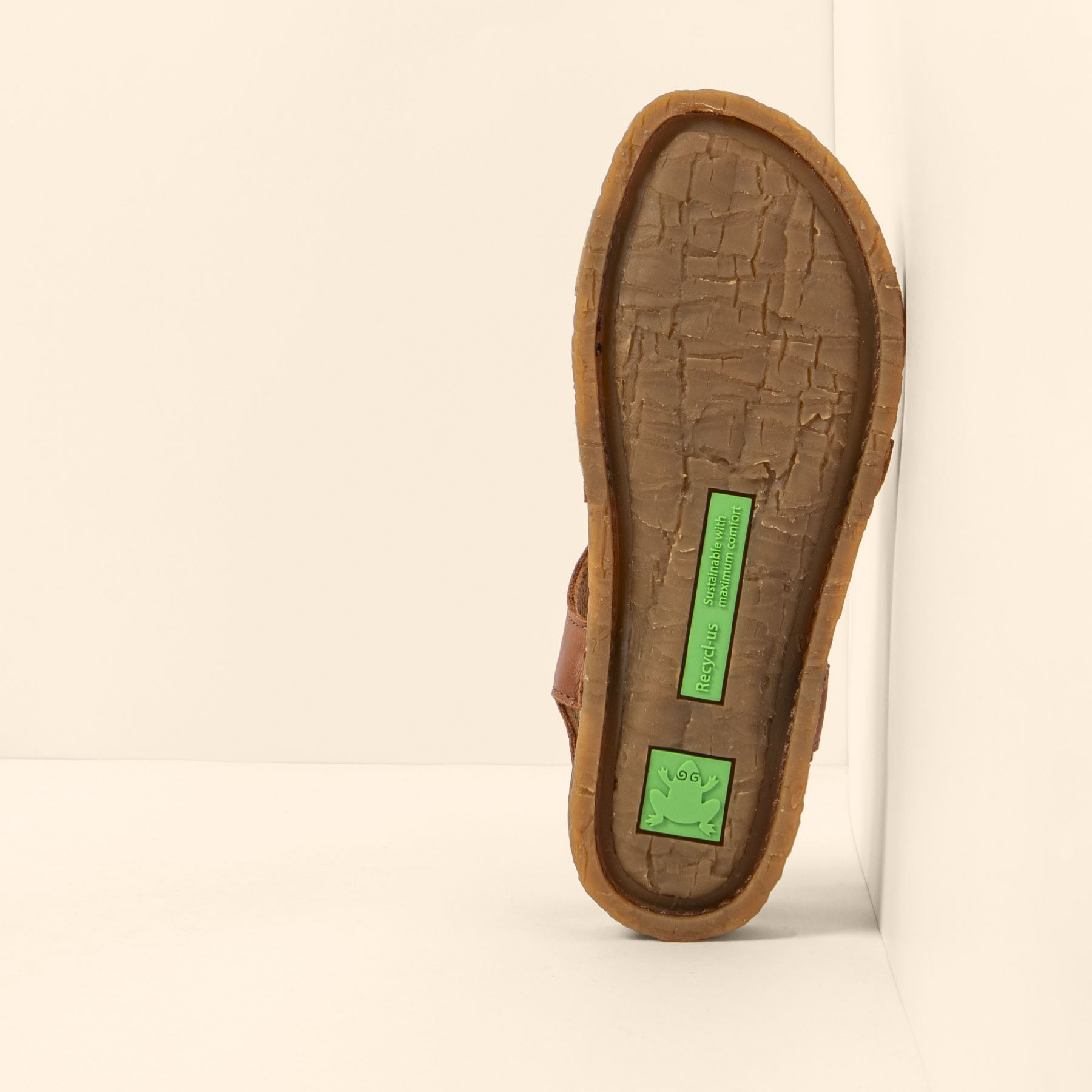 gid://shopify/Product/15791879160140_3