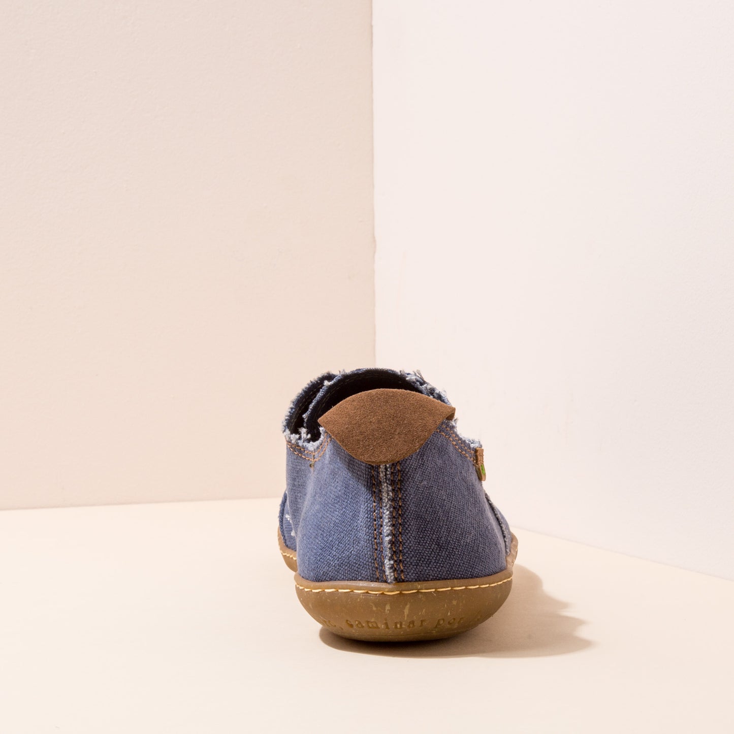 gid://shopify/Product/15699921764684_5