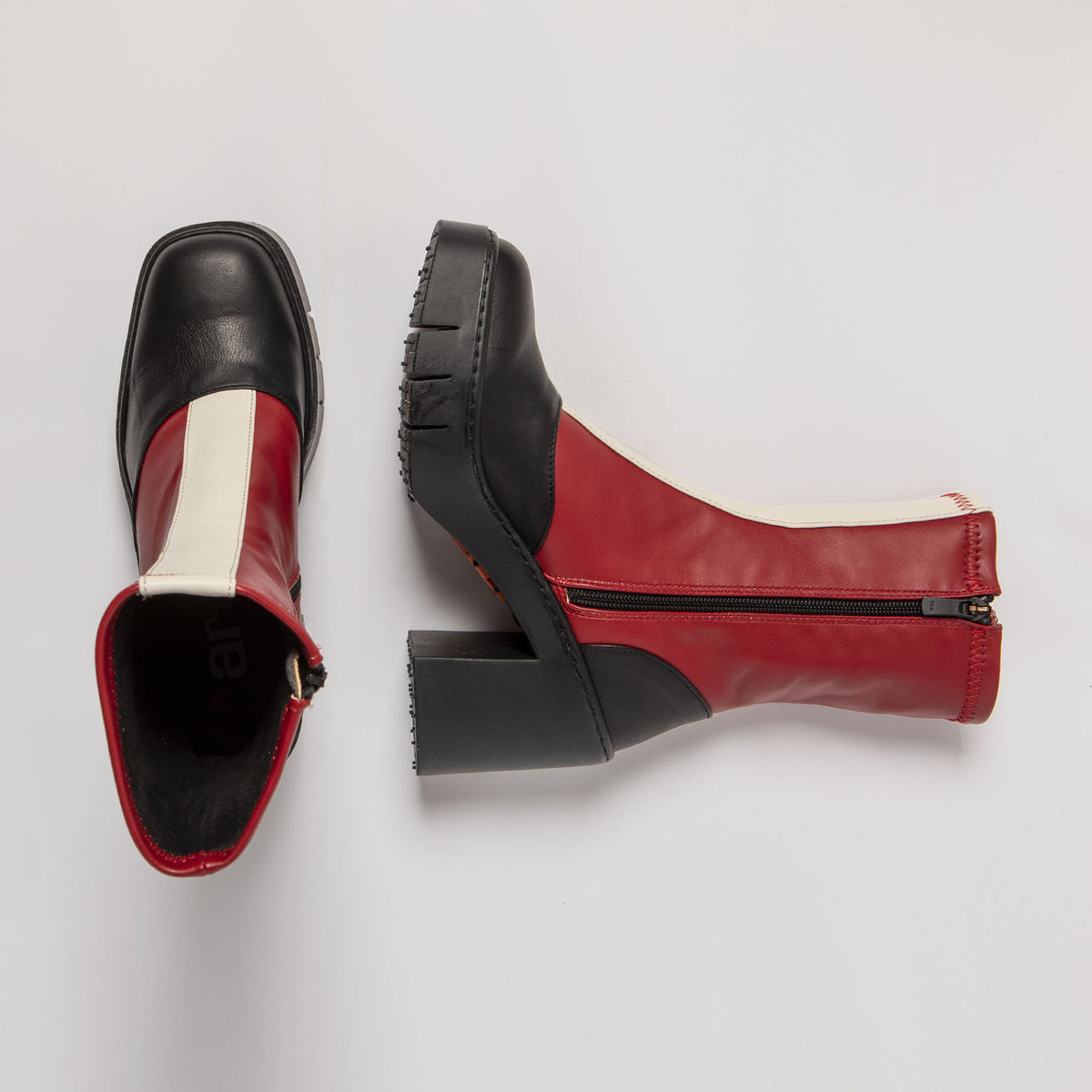 gid://shopify/Product/16171773034828_7