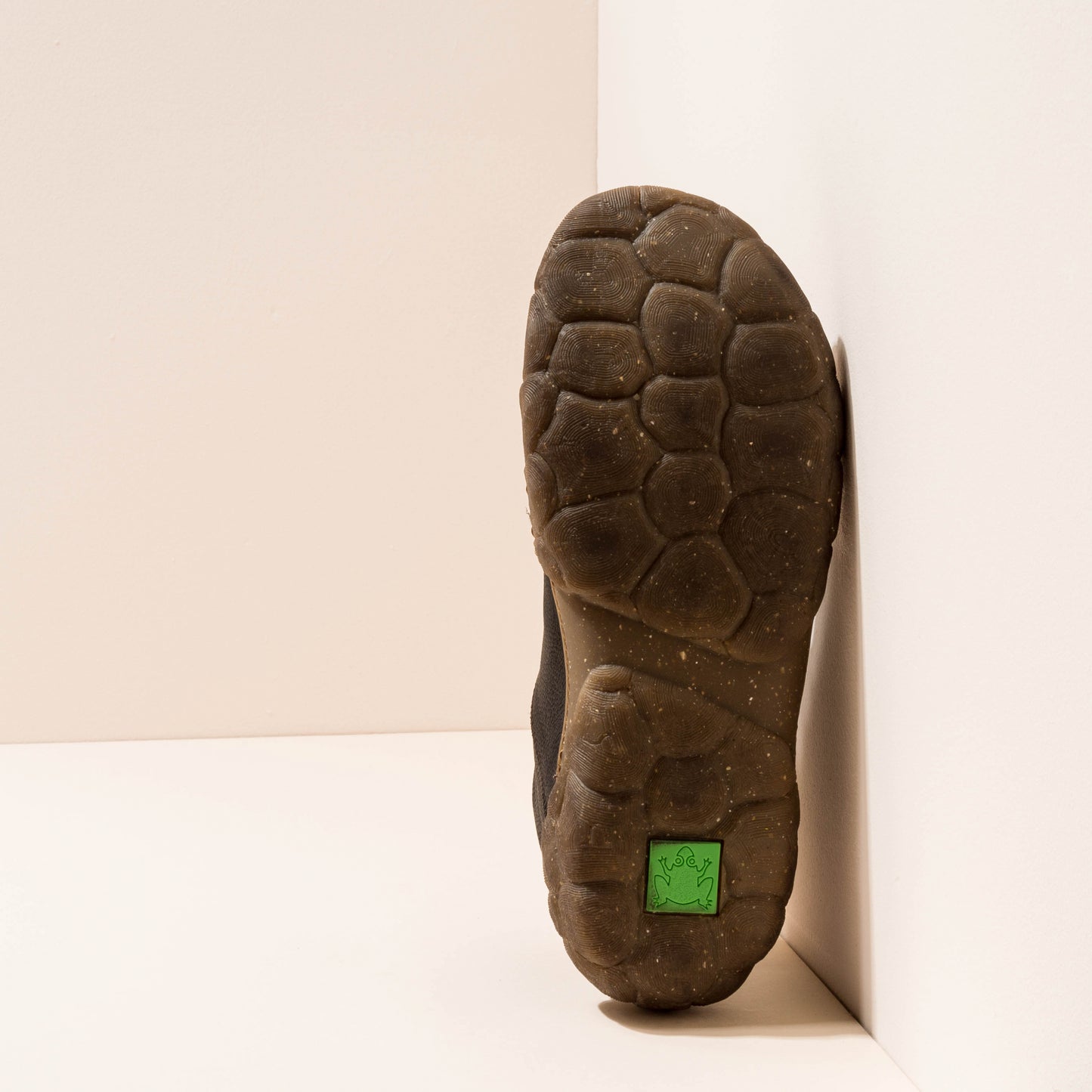 gid://shopify/Product/15699887259980_4