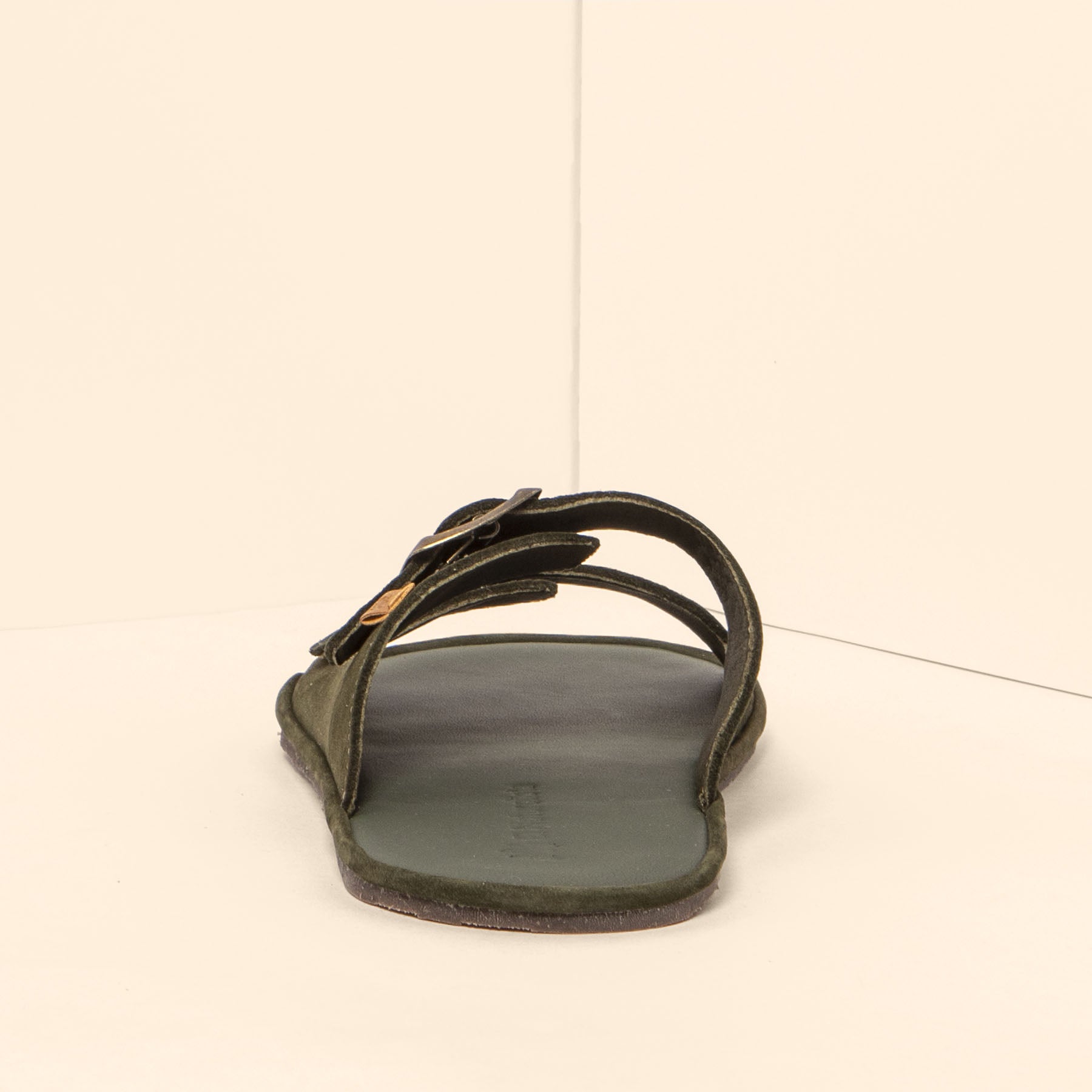 gid://shopify/Product/15700437369164_5