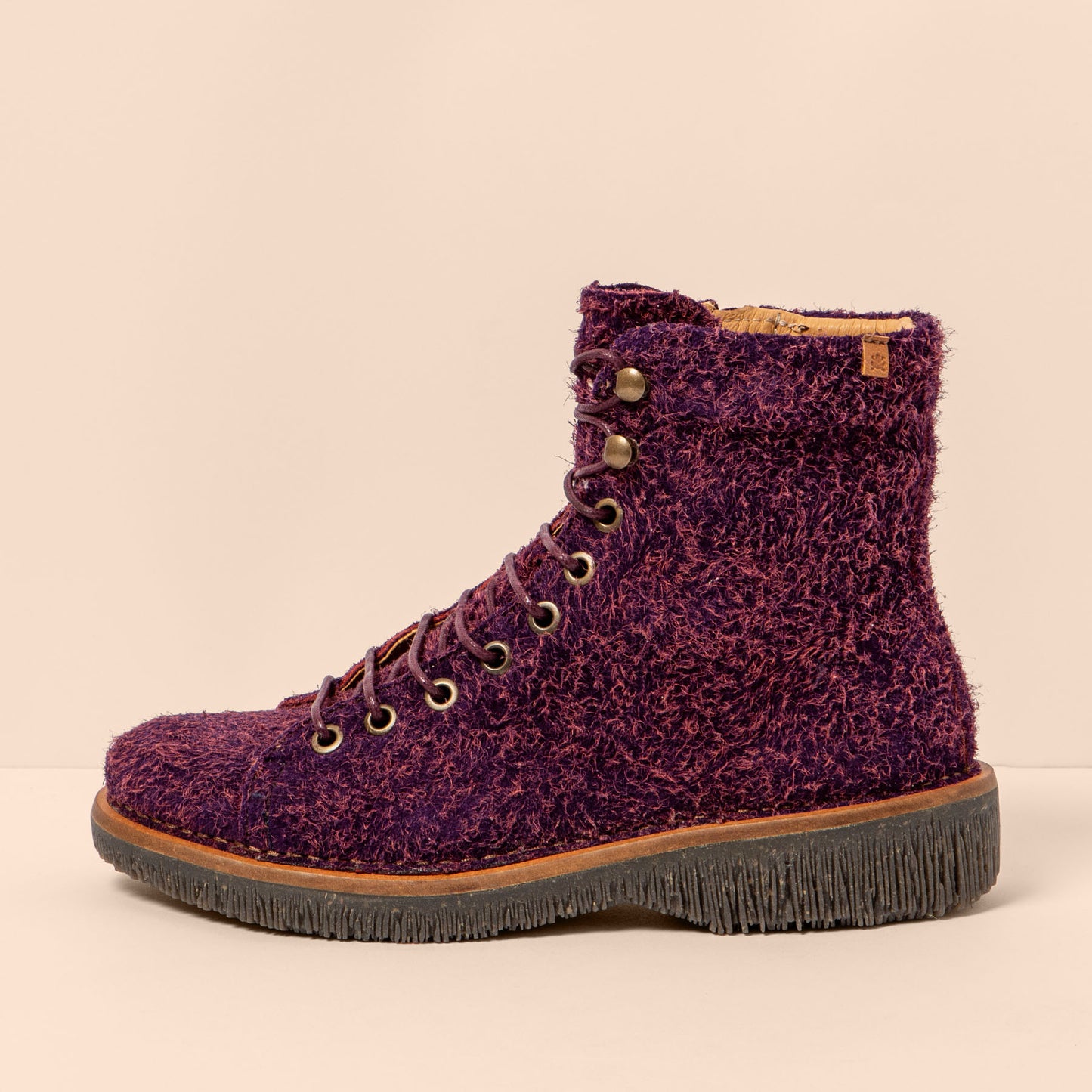 gid://shopify/Product/15700813906252_1