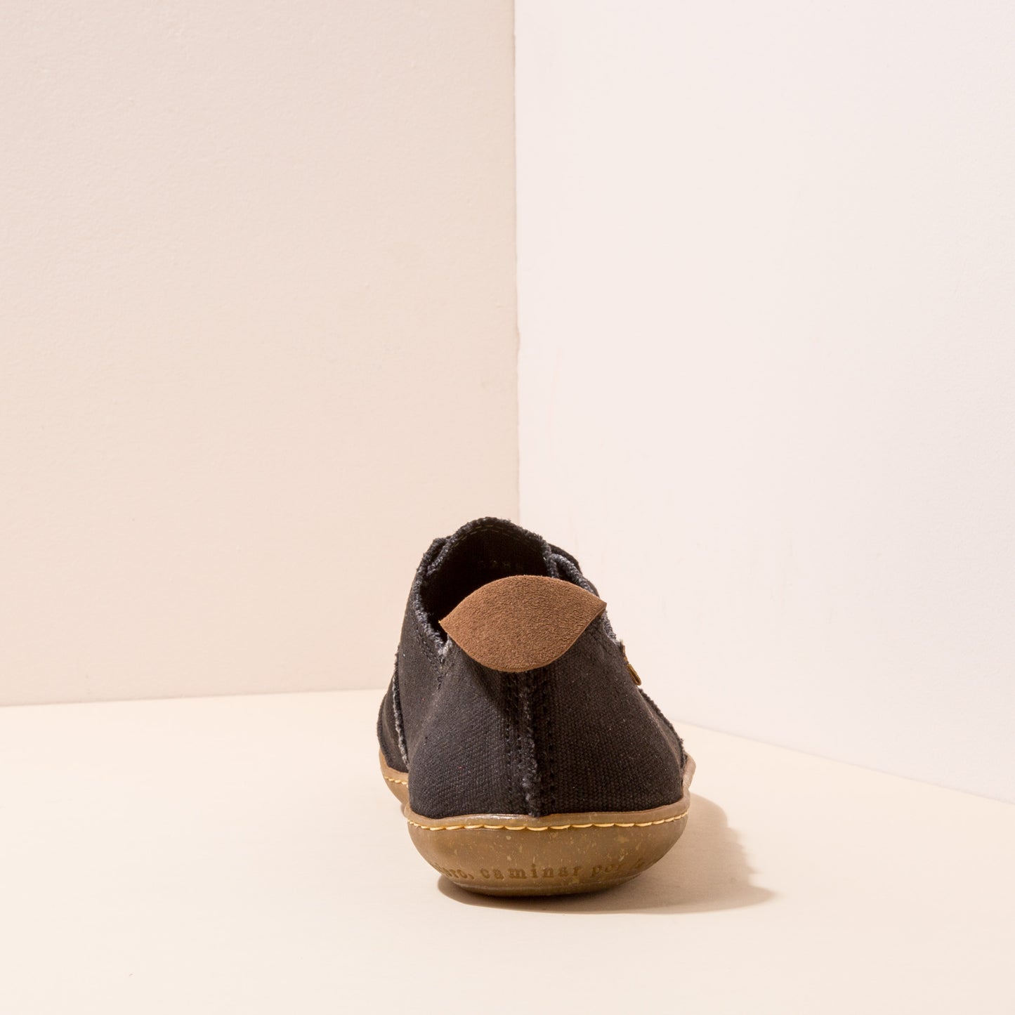 gid://shopify/Product/15699920126284_5