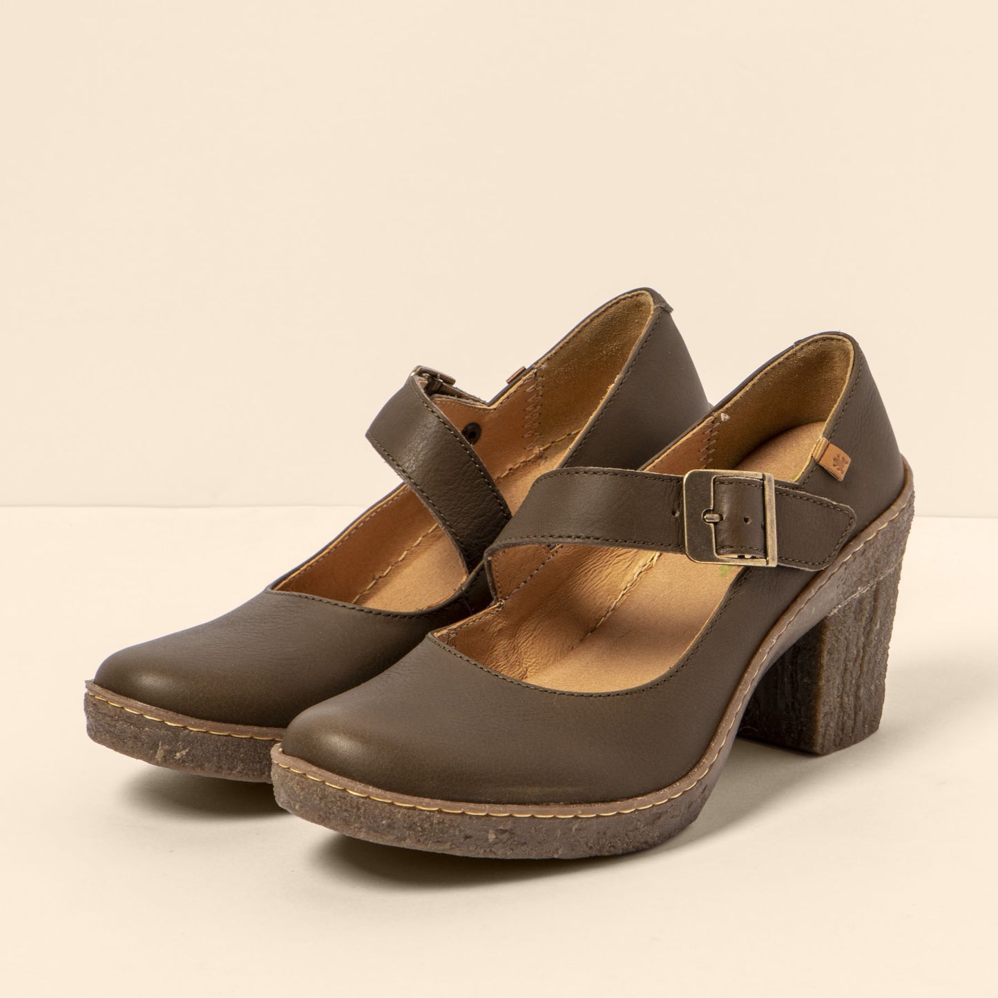gid://shopify/Product/15699969573196_5