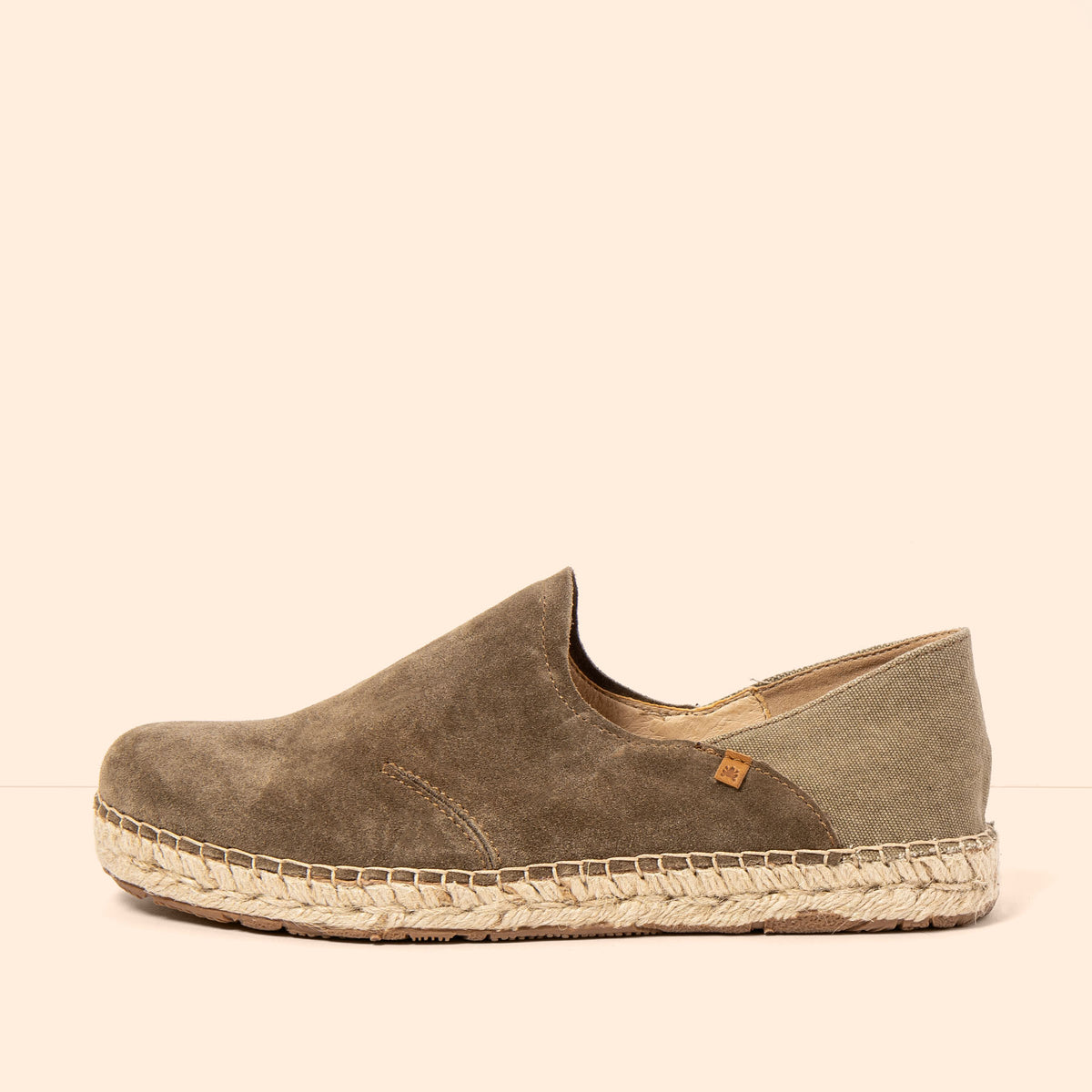 gid://shopify/Product/16124878684492_1