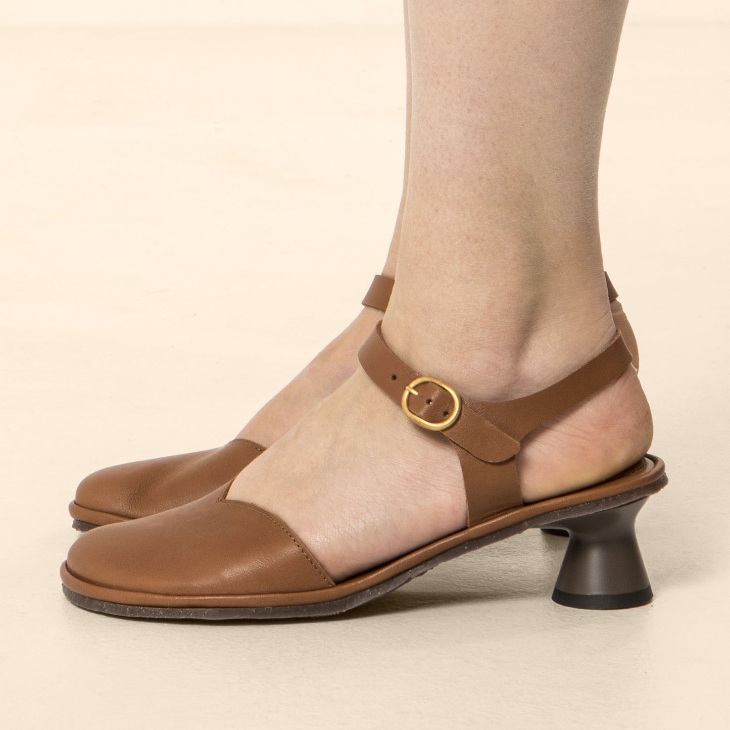 gid://shopify/Product/15700742439244_4