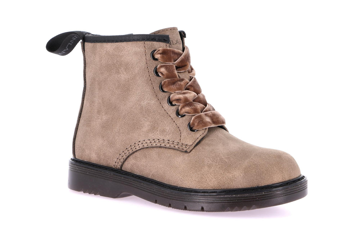 gid://shopify/Product/16106716791116_58821884674380