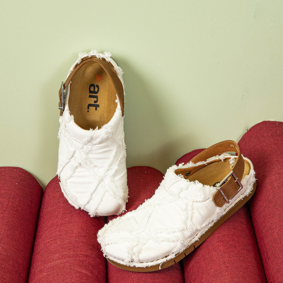 gid://shopify/Product/16173074612556_7