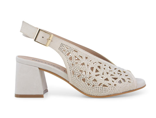 gid://shopify/Product/15685779587404_1