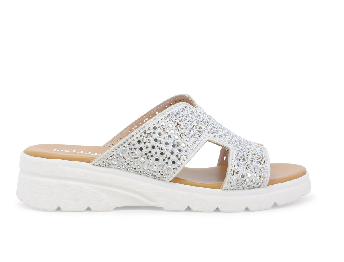gid://shopify/Product/15761143398732_1