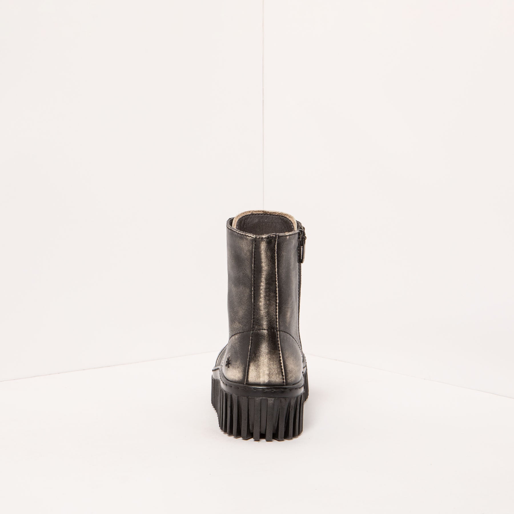 gid://shopify/Product/15694024573260_5