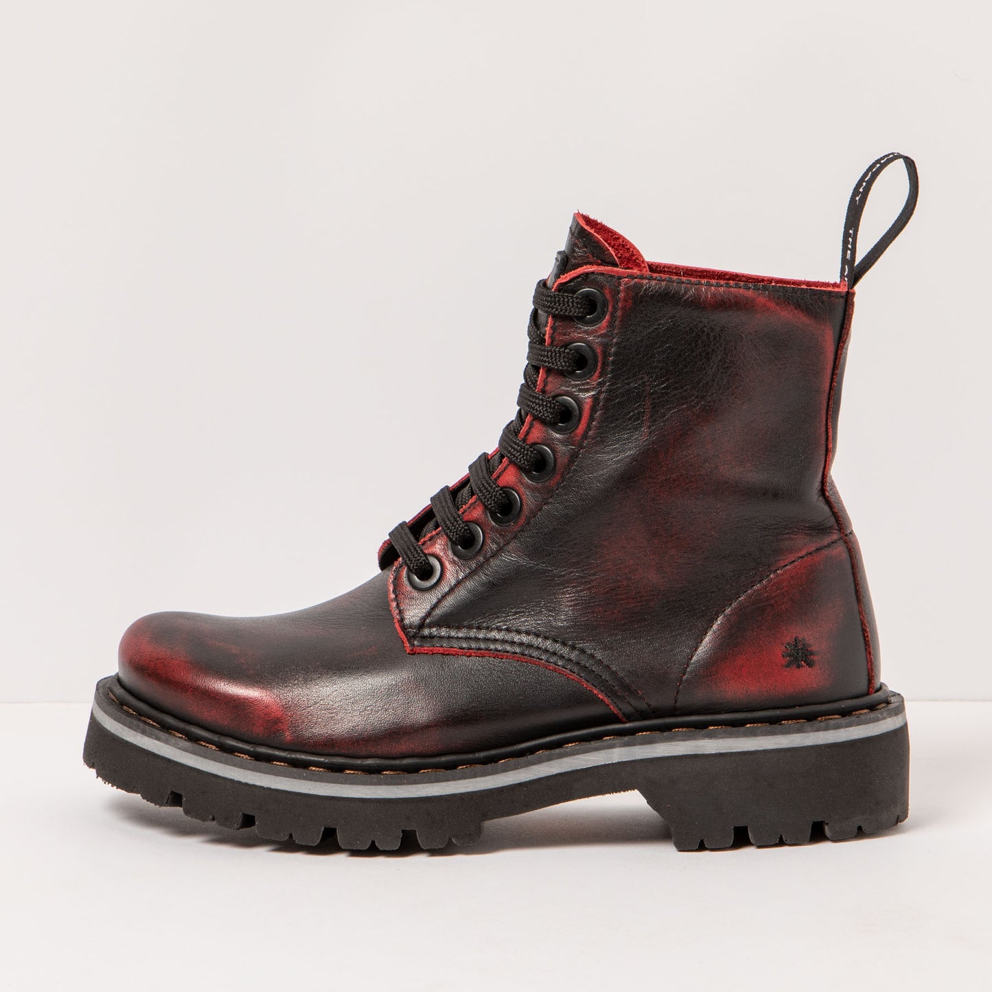 gid://shopify/Product/15693714325836_1