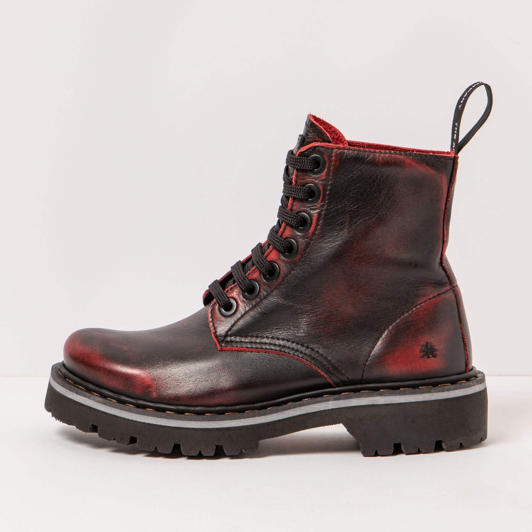 gid://shopify/Product/15693714325836_1