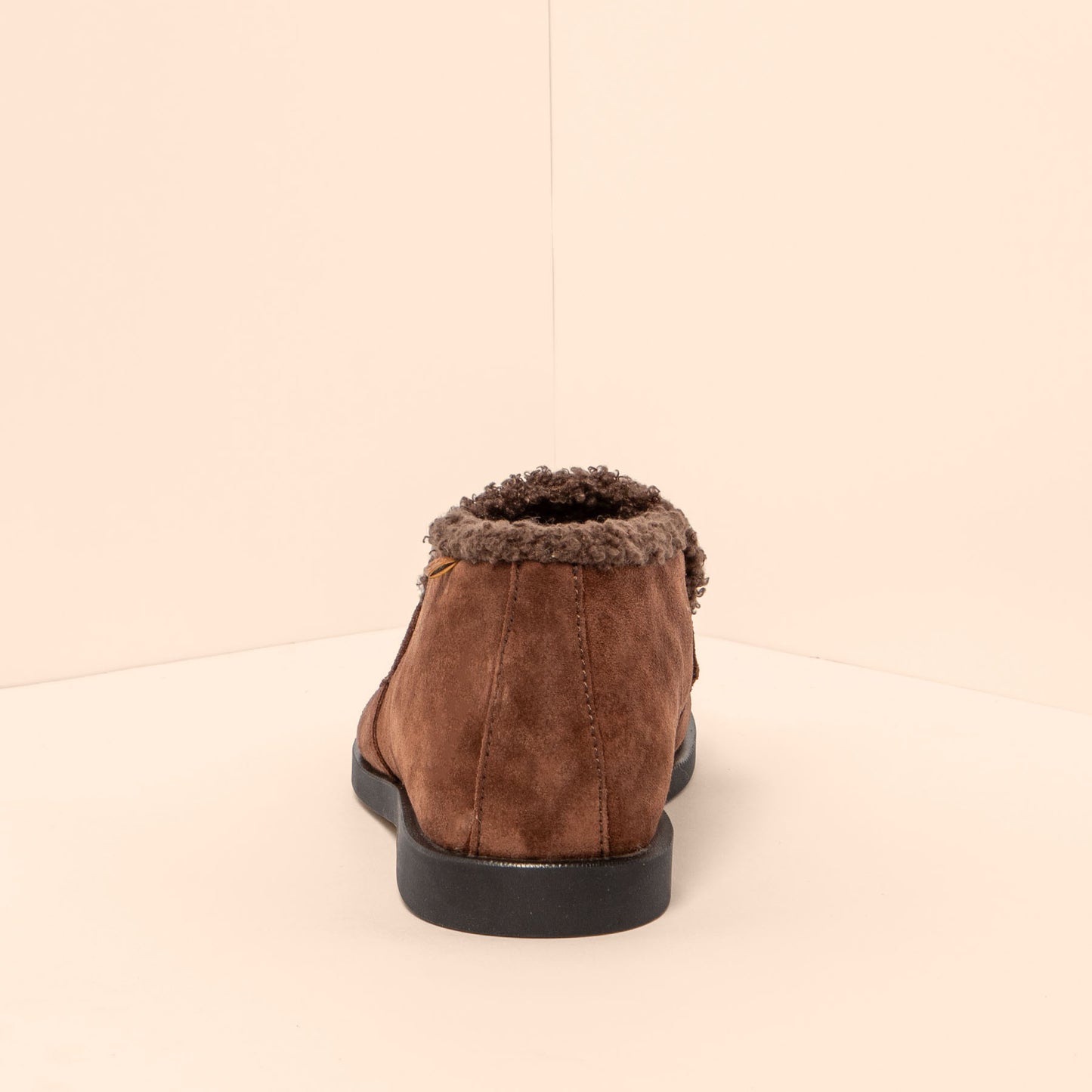 gid://shopify/Product/15700861419852_5