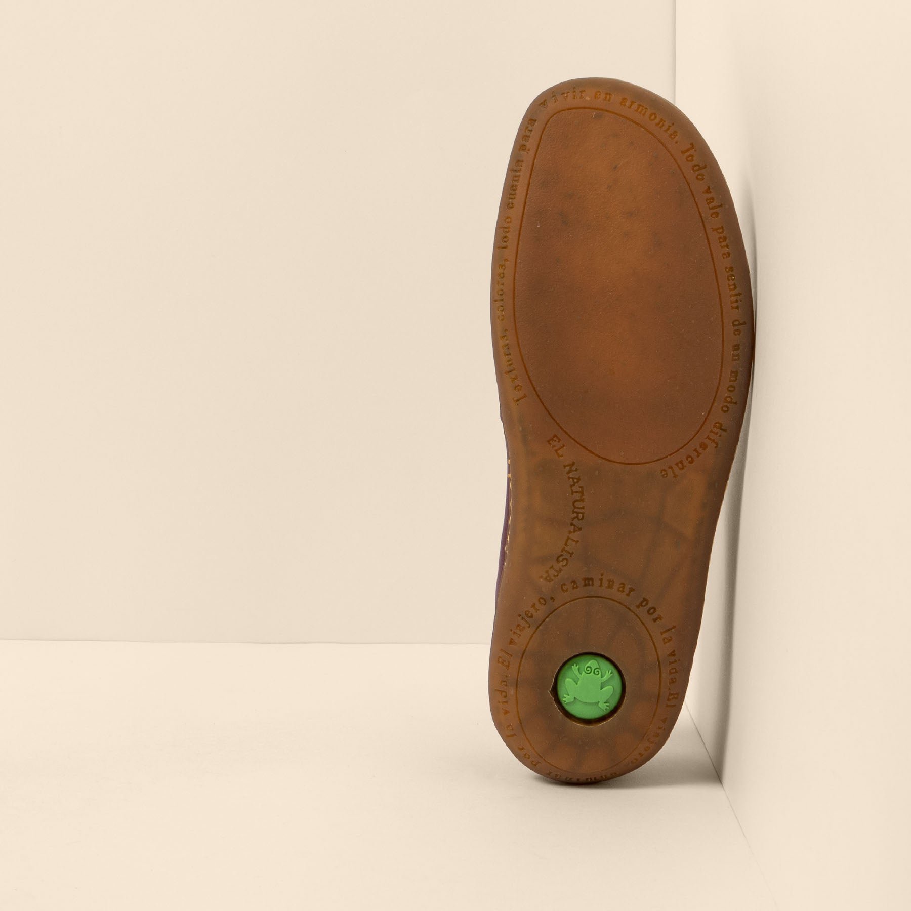 gid://shopify/Product/15700678639948_3