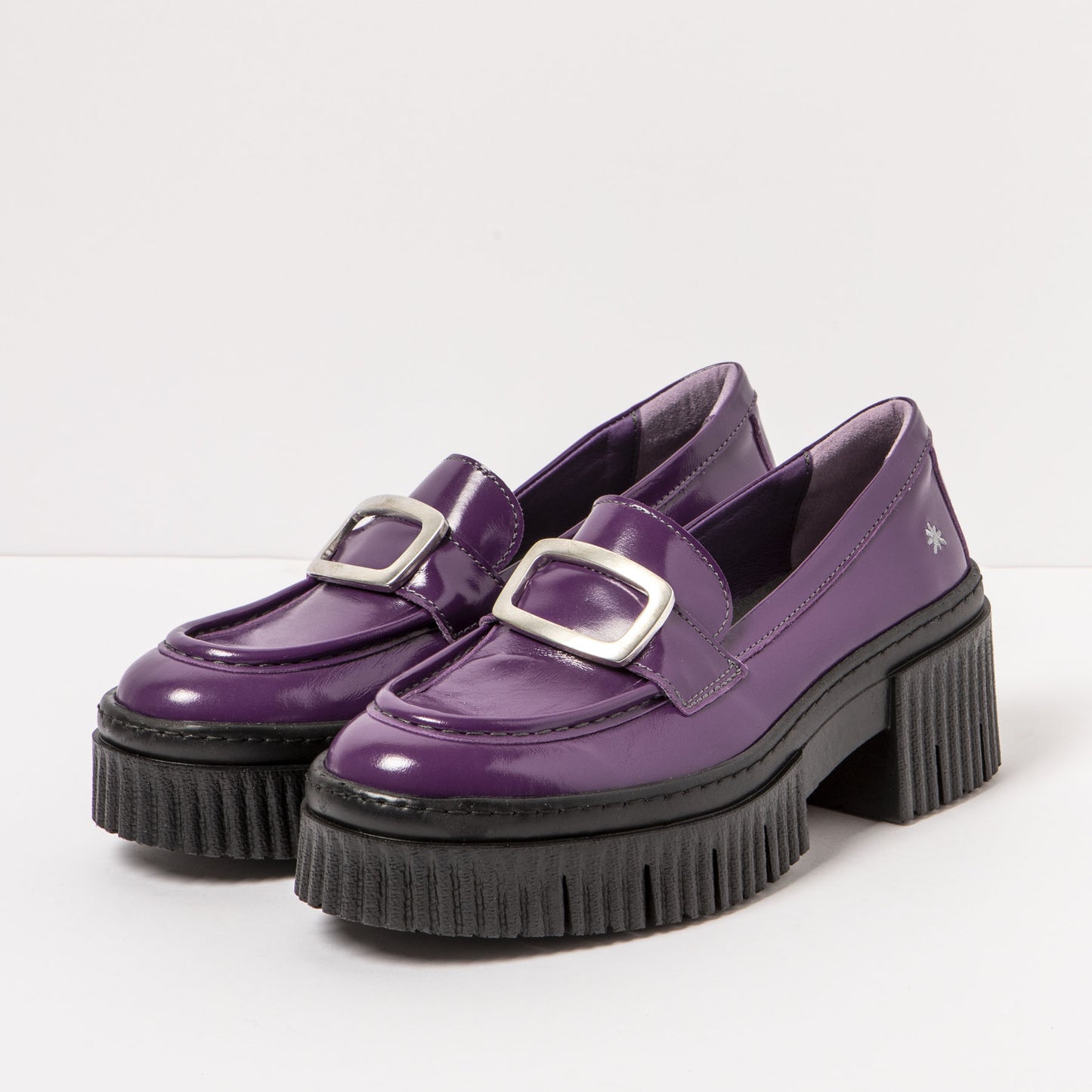gid://shopify/Product/15785702326604_5