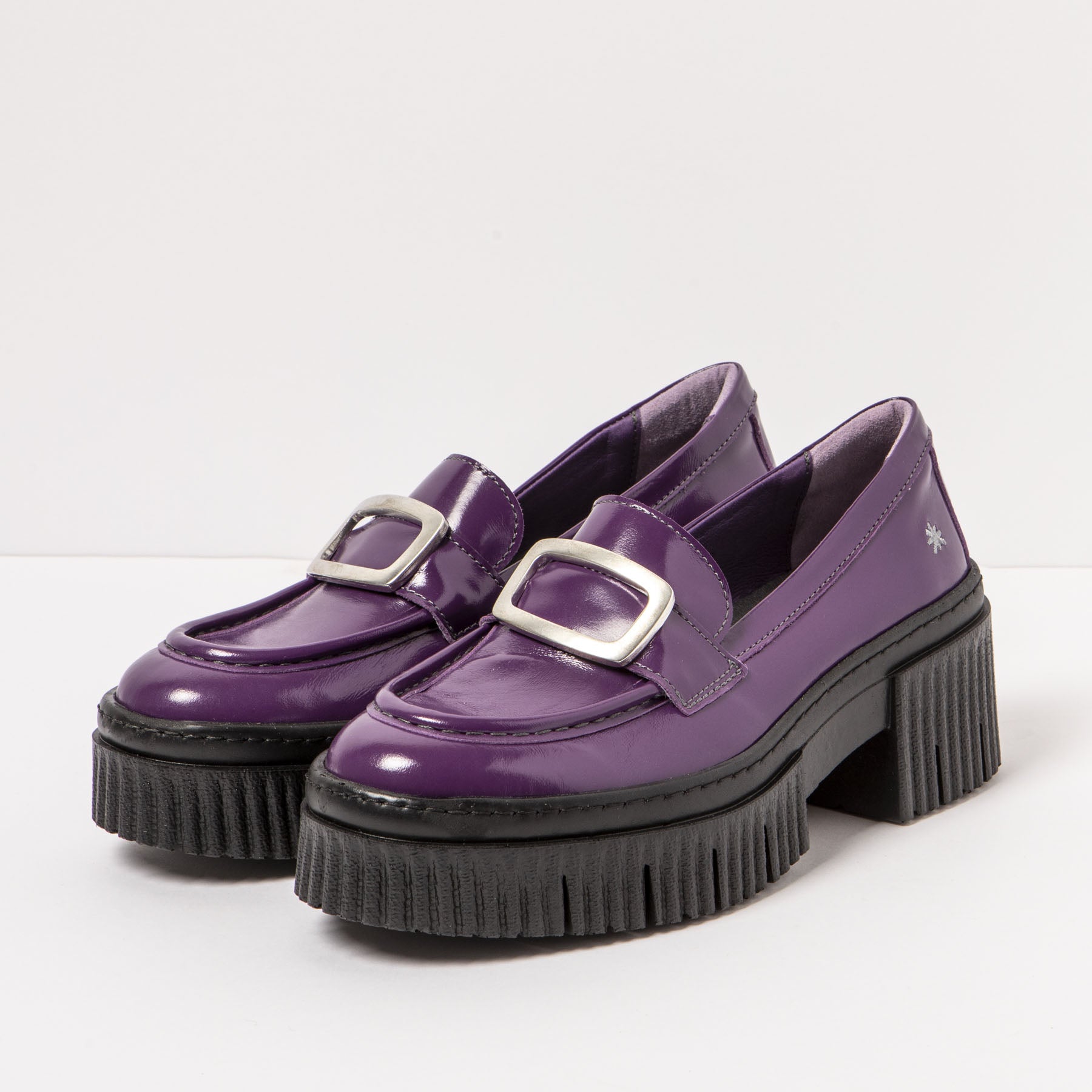 gid://shopify/Product/15785702326604_5