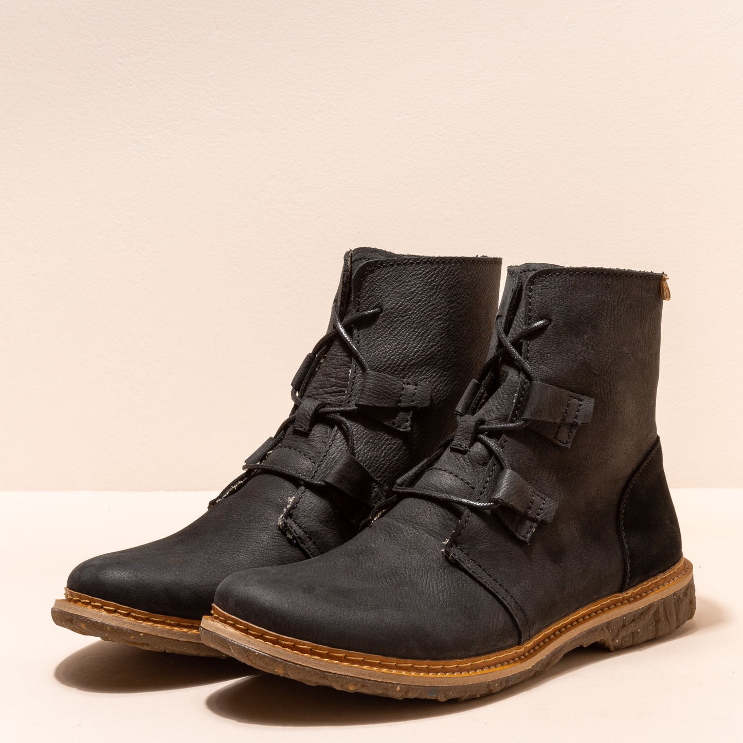 gid://shopify/Product/15699977404748_2
