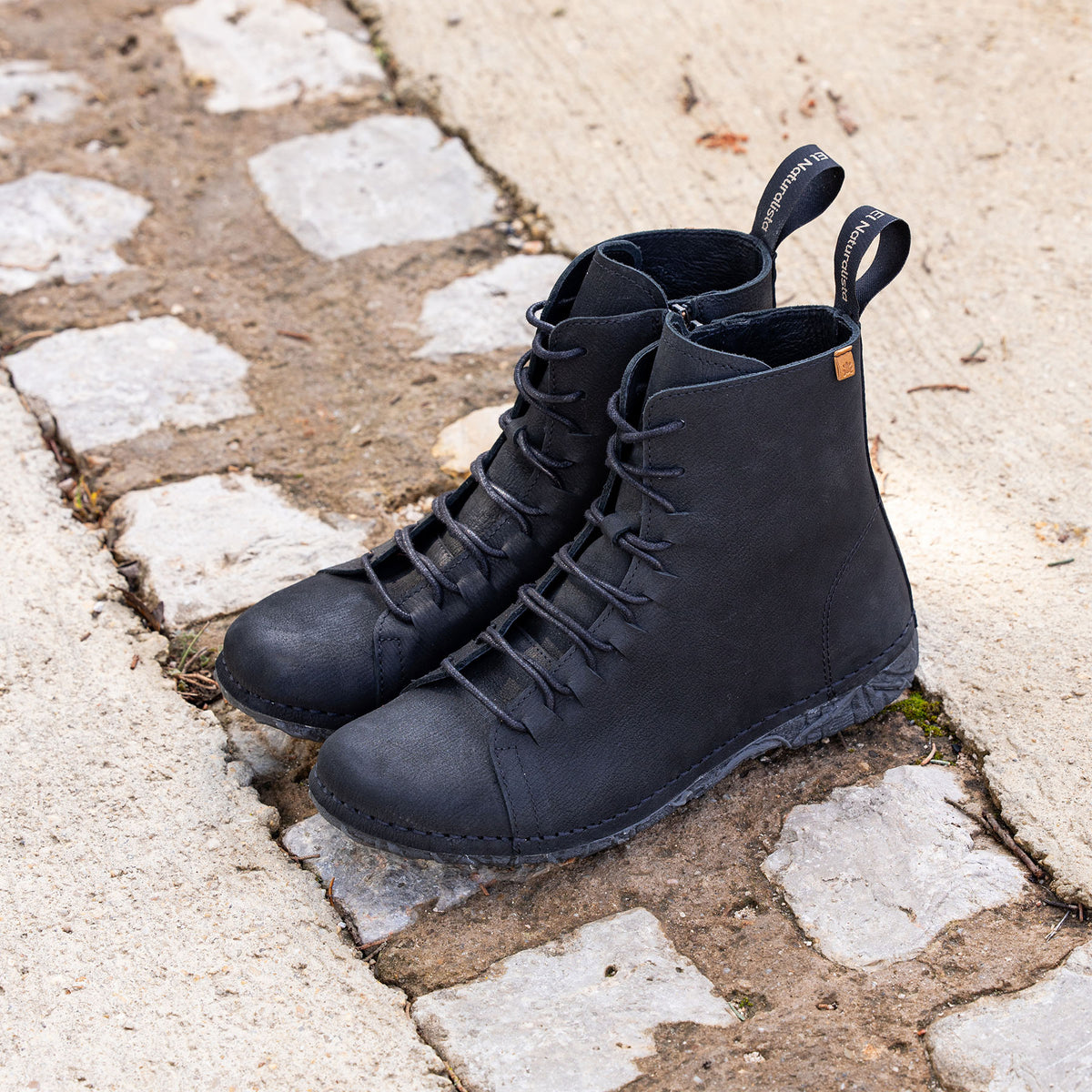 gid://shopify/Product/16124594127180_7