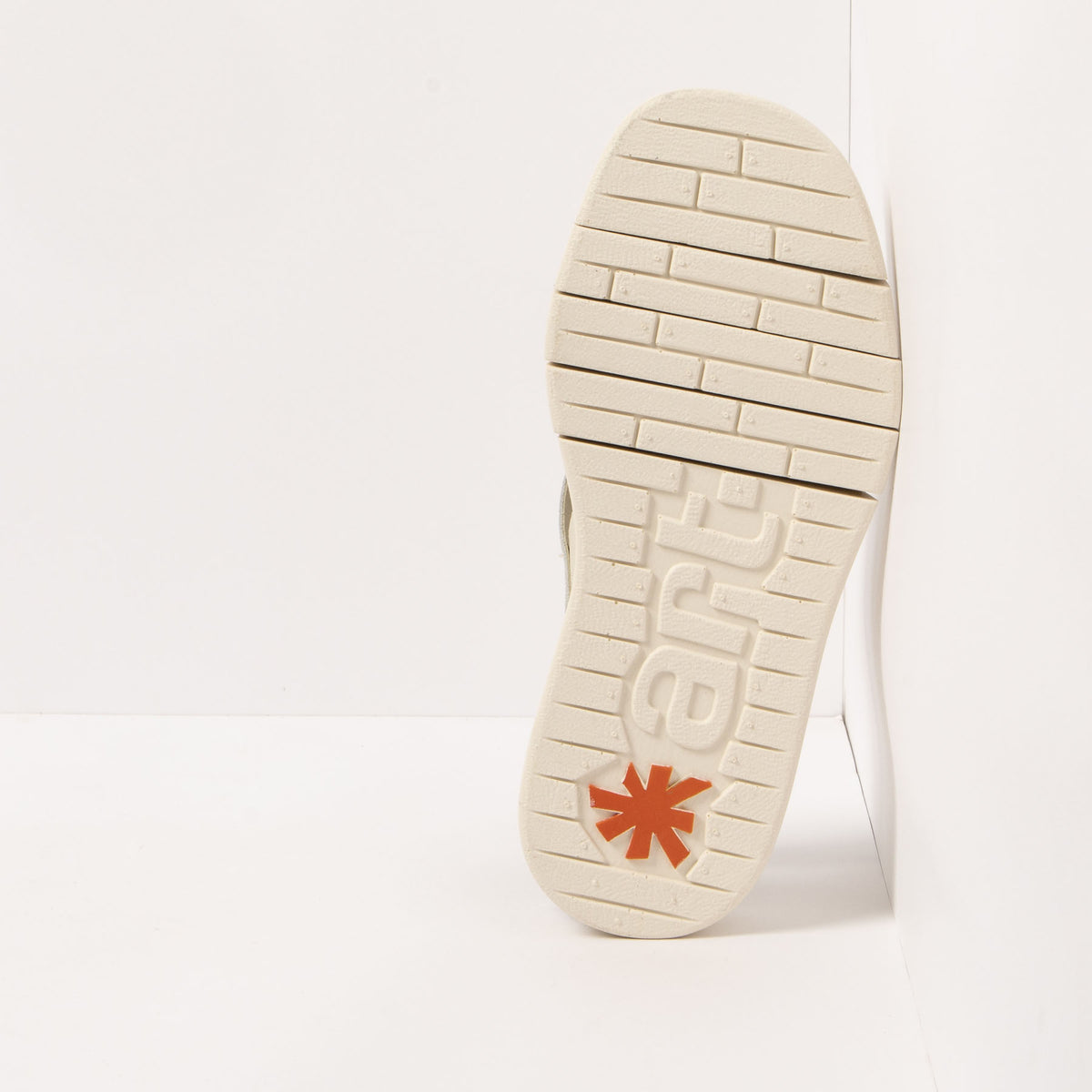 gid://shopify/Product/16171553063244_6