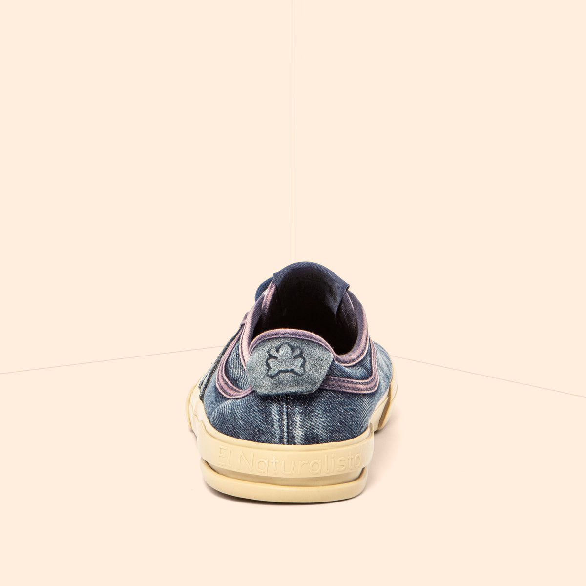 gid://shopify/Product/16124858302796_5