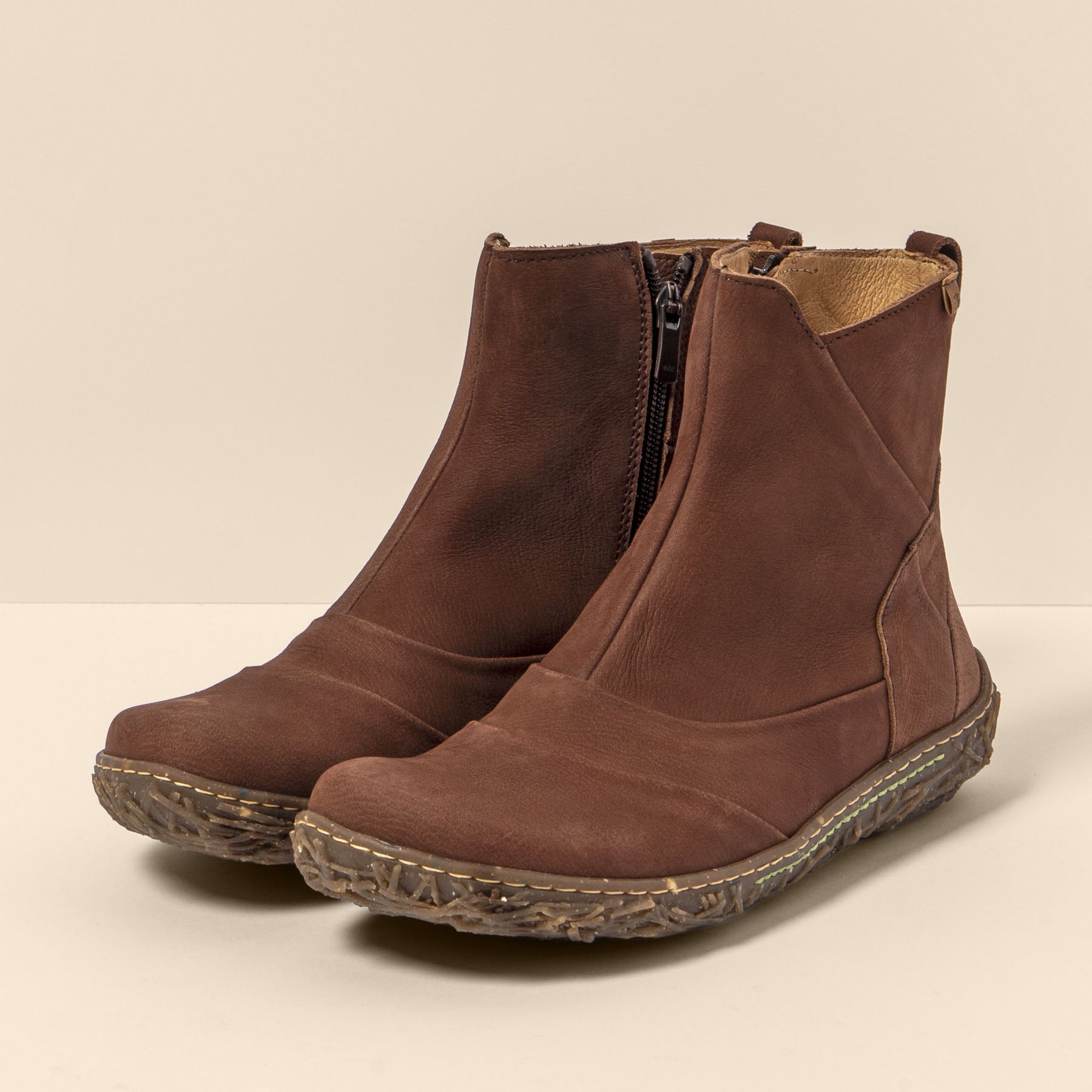 gid://shopify/Product/15699973570892_5