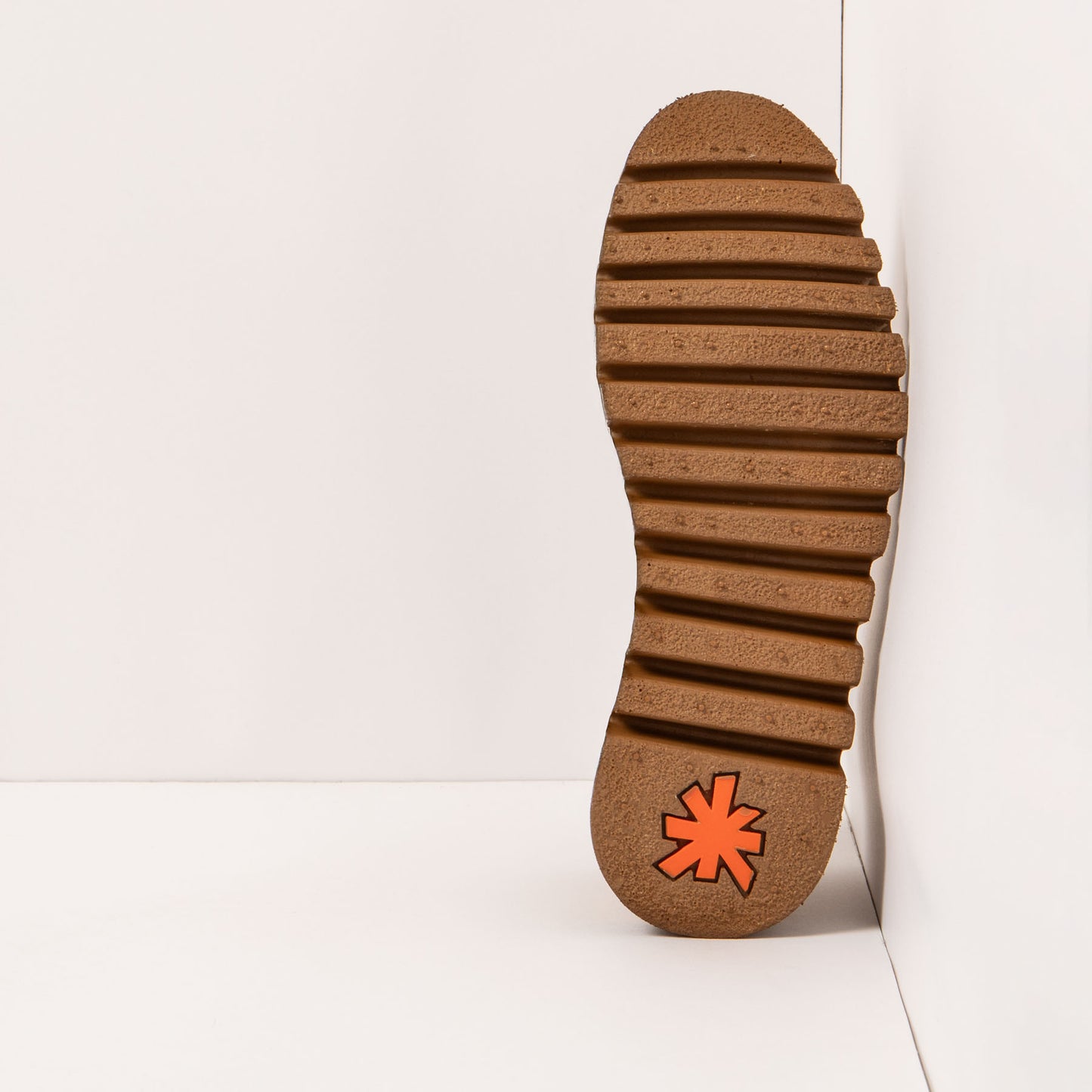 gid://shopify/Product/15694115569996_3