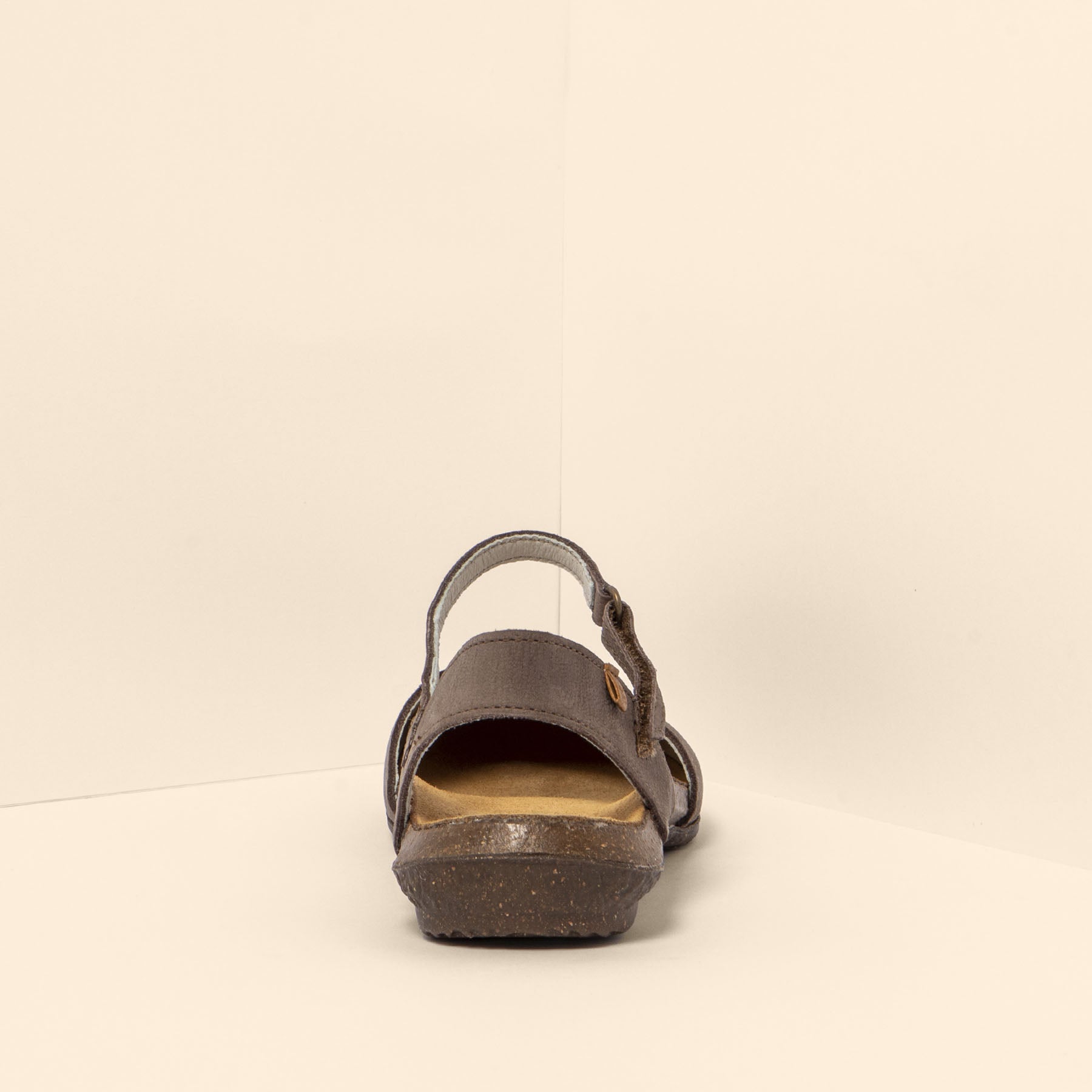 gid://shopify/Product/15700235747660_8