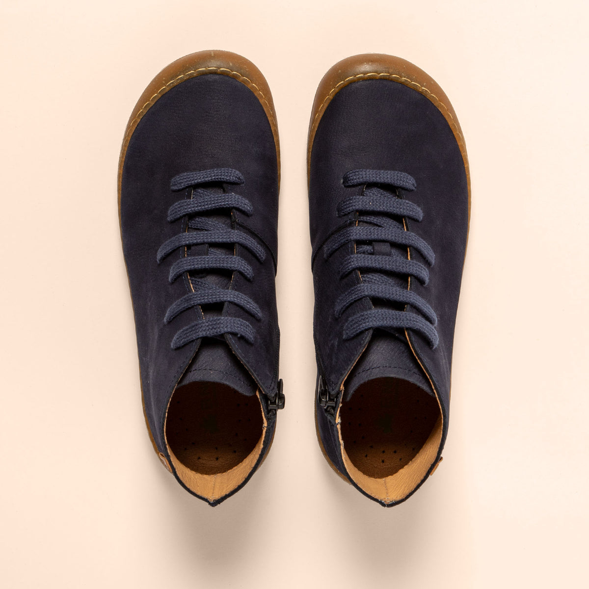 gid://shopify/Product/16124494643532_4
