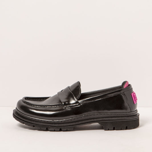 gid://shopify/Product/15693419381068_1