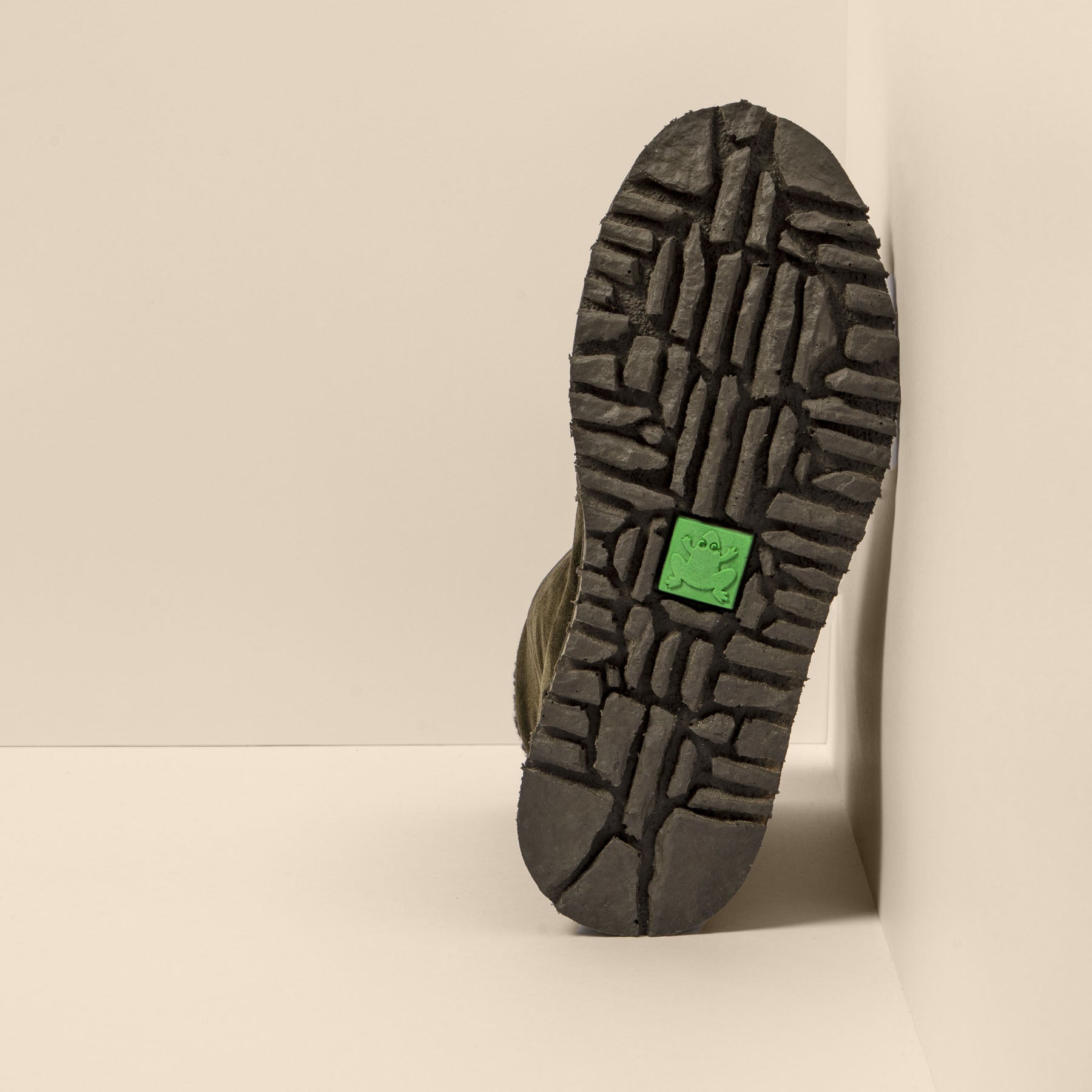 gid://shopify/Product/15700028883276_6