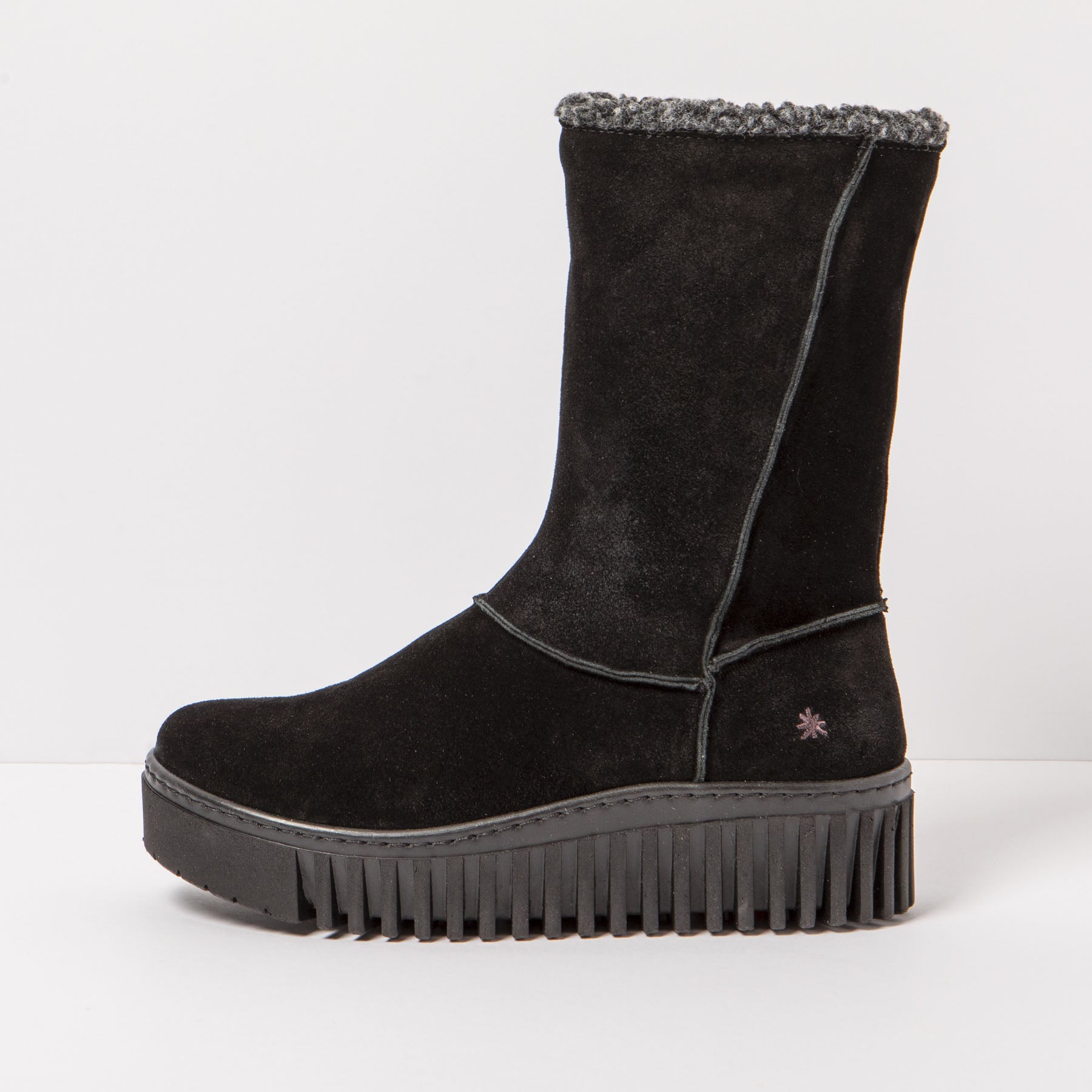gid://shopify/Product/15785718153548_4
