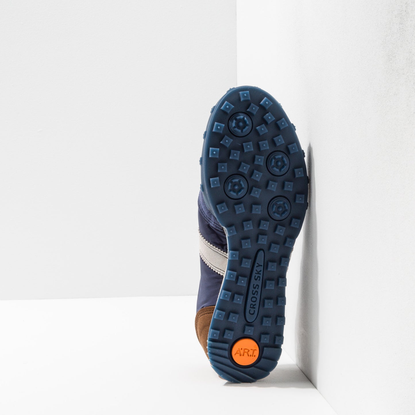 gid://shopify/Product/15785676669260_6