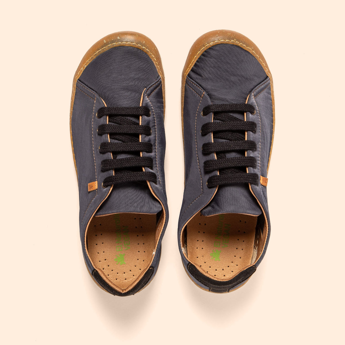 gid://shopify/Product/16124730147148_4