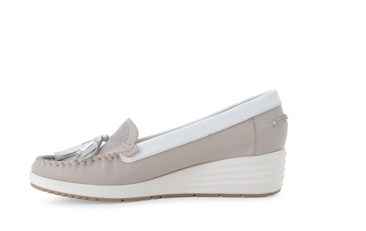 gid://shopify/Product/15761186750796_4