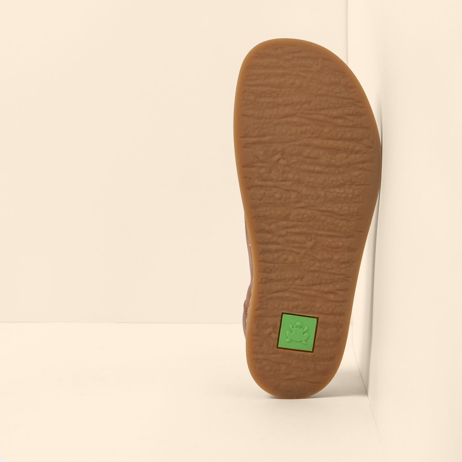 gid://shopify/Product/15700634468684_3
