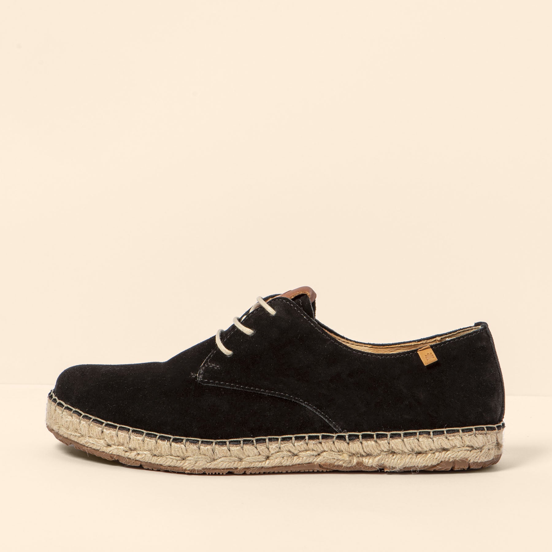 gid://shopify/Product/15700246135116_4