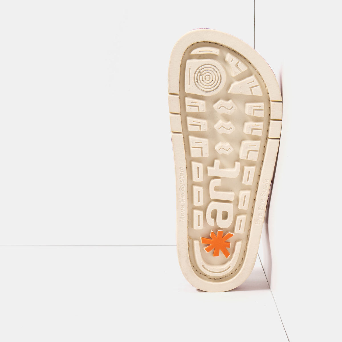 gid://shopify/Product/16173075595596_3