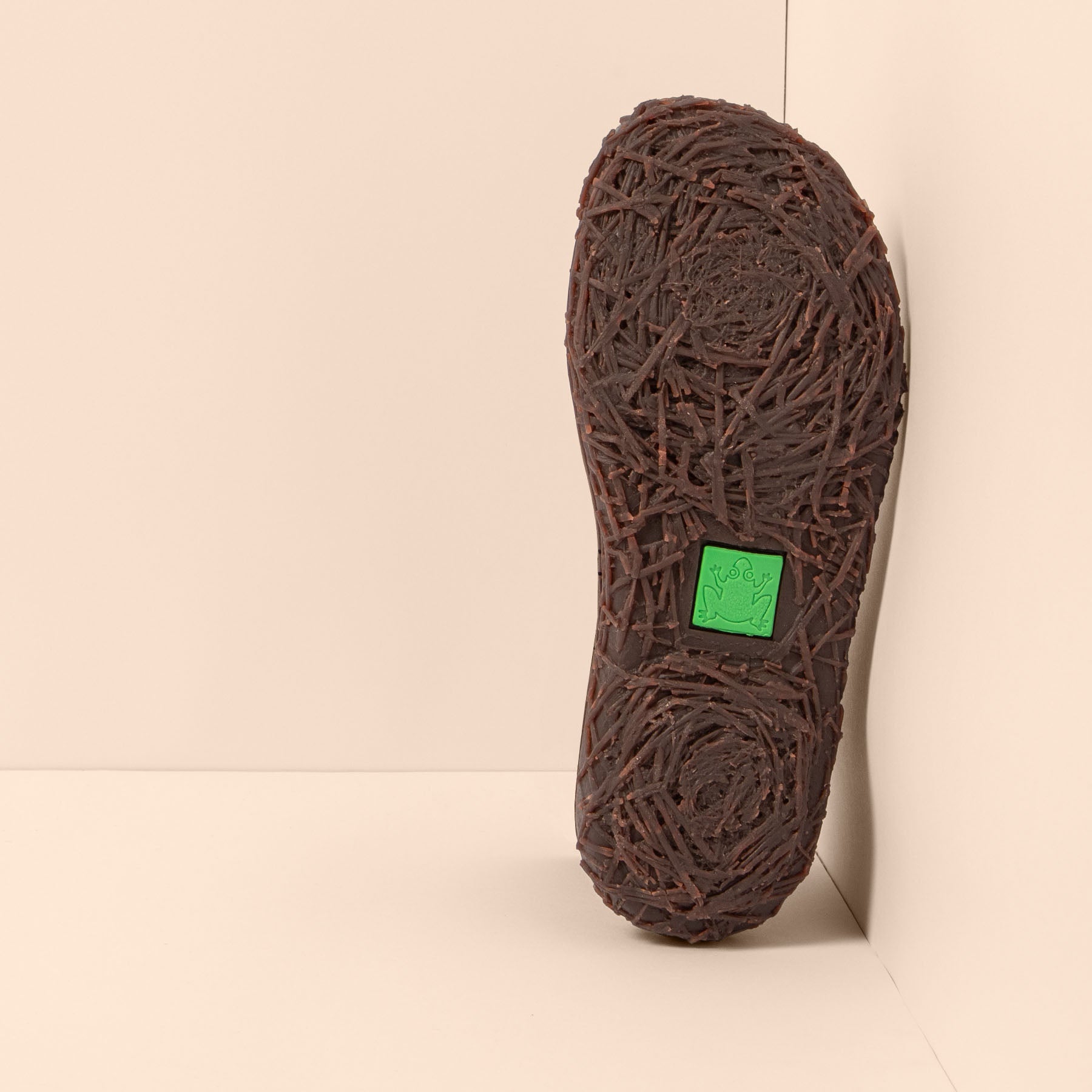 gid://shopify/Product/15700803813708_3