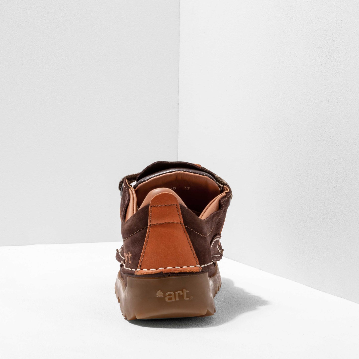 gid://shopify/Product/15785674342732_5