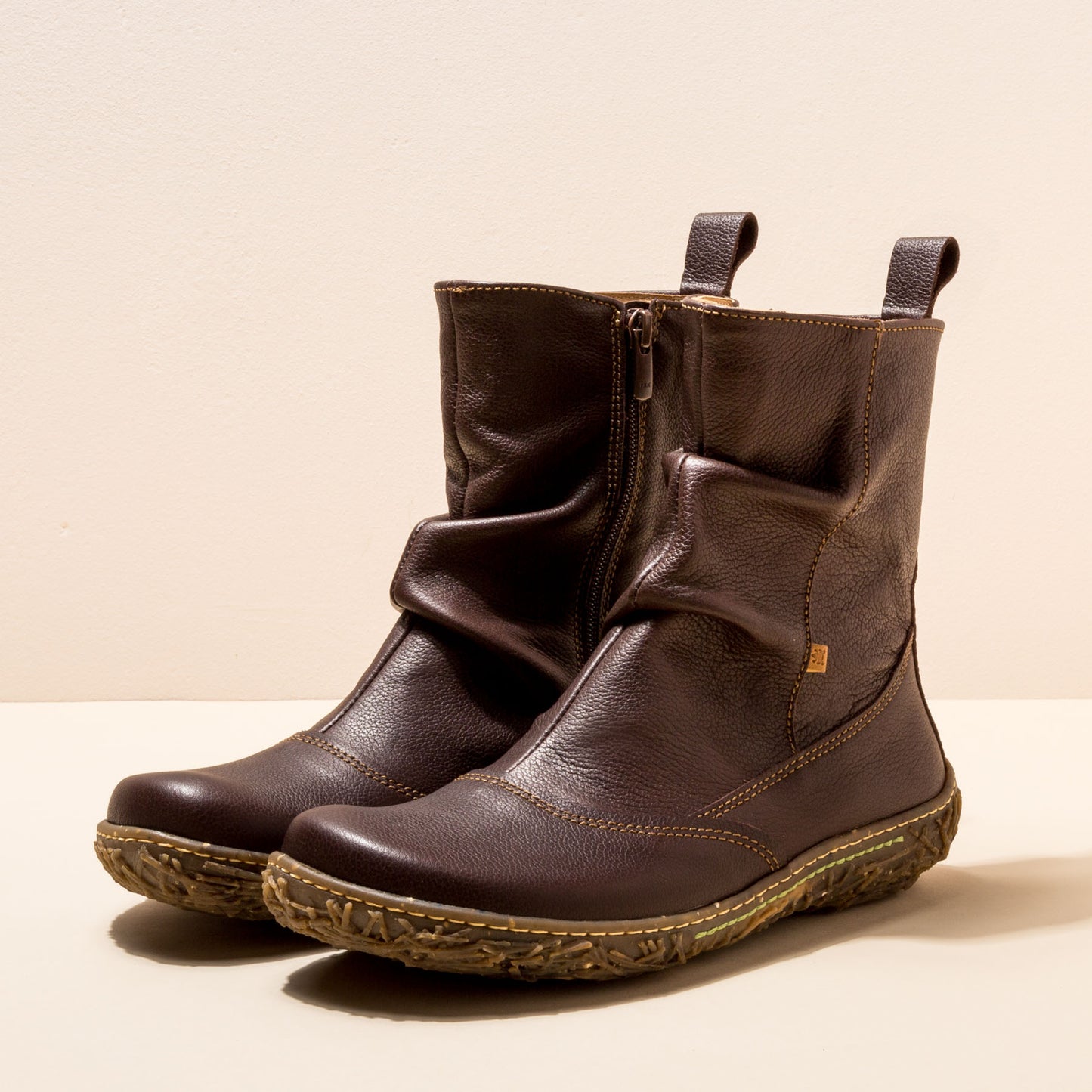gid://shopify/Product/15791726526796_5