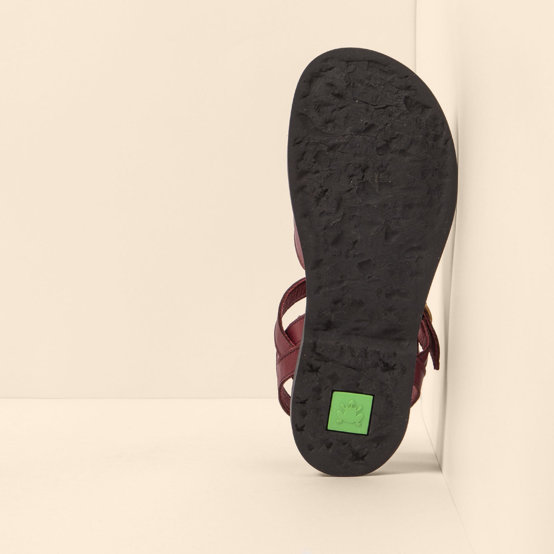 gid://shopify/Product/15700602028364_3